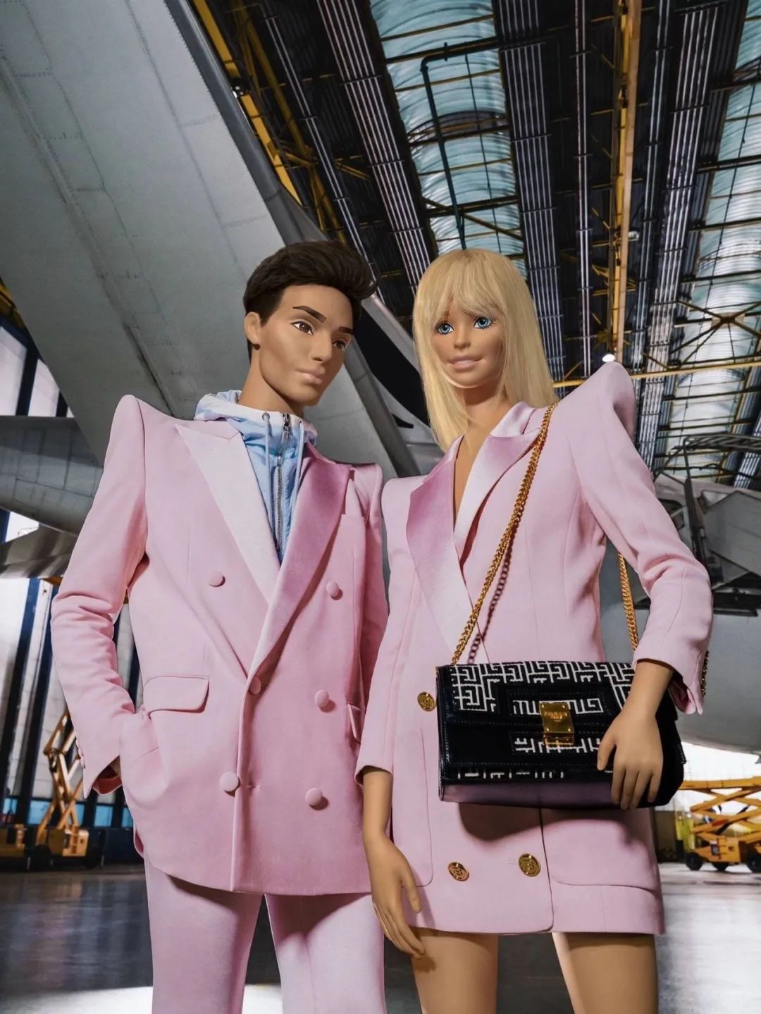 品牌NFT集体开花,IP联名地位被撬动了吗? 图片