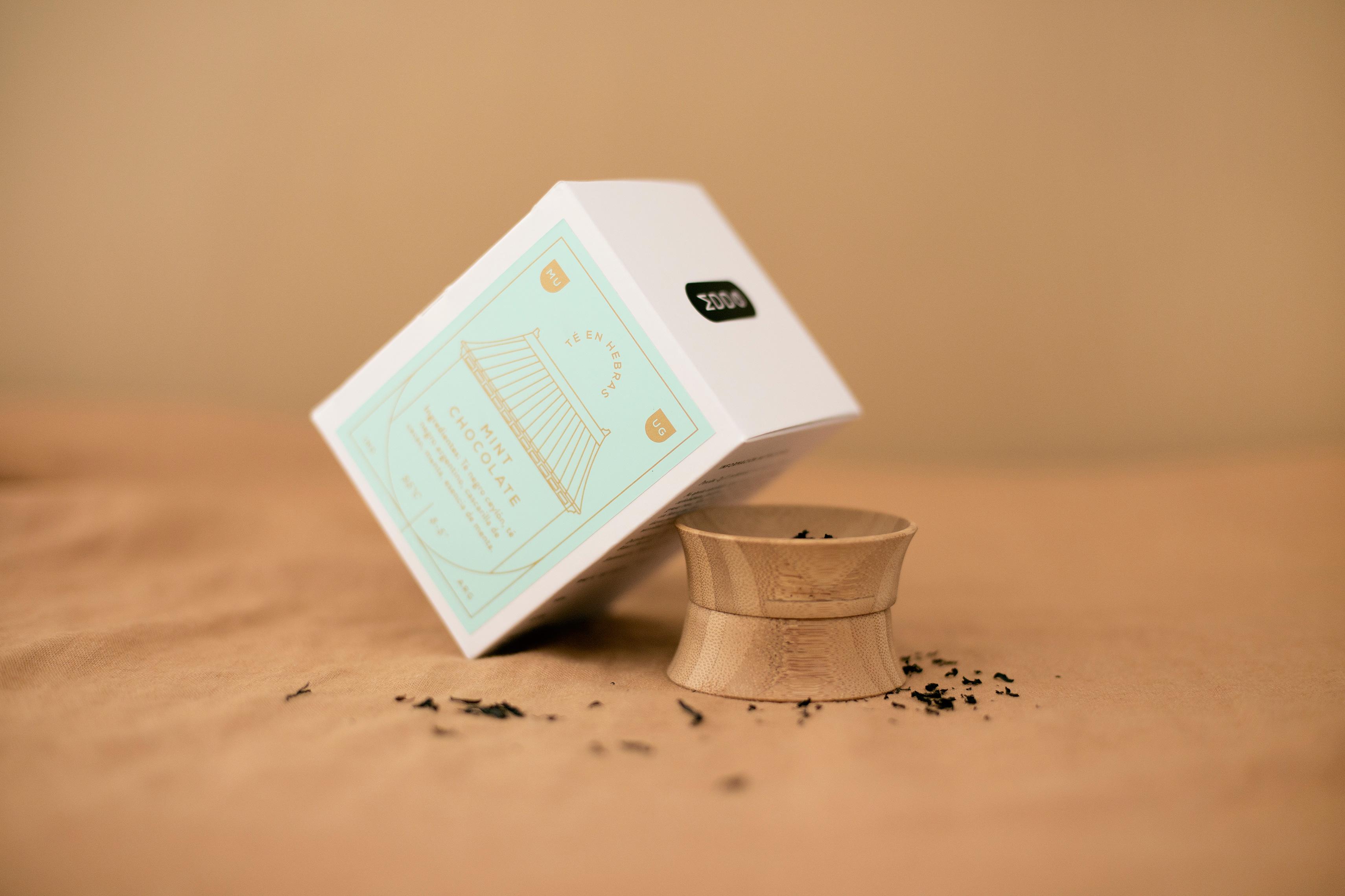 茶饮行业MUUG标志设计和包装设计